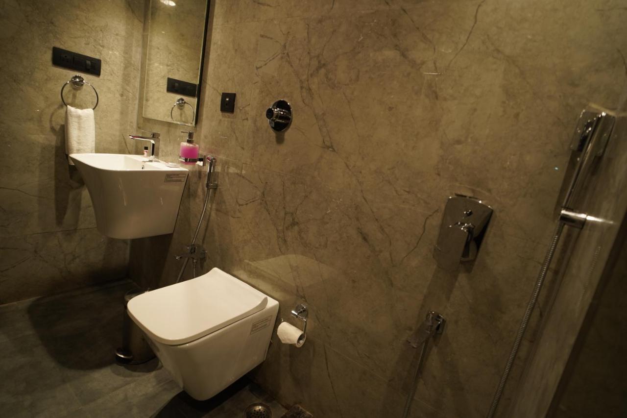 Noxx Residency Hotel Haora Bagian luar foto