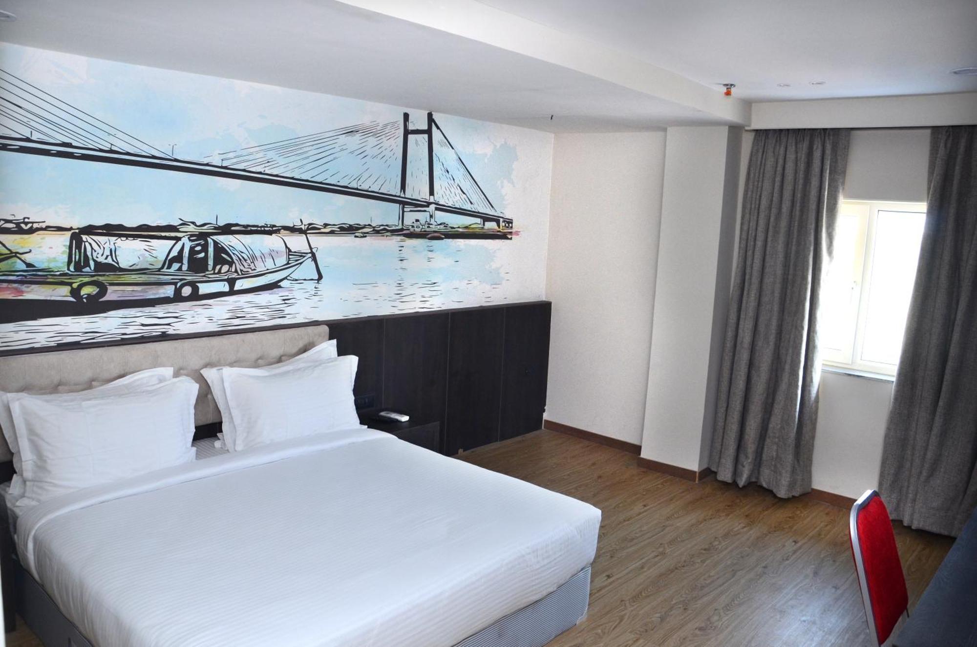 Noxx Residency Hotel Haora Bagian luar foto