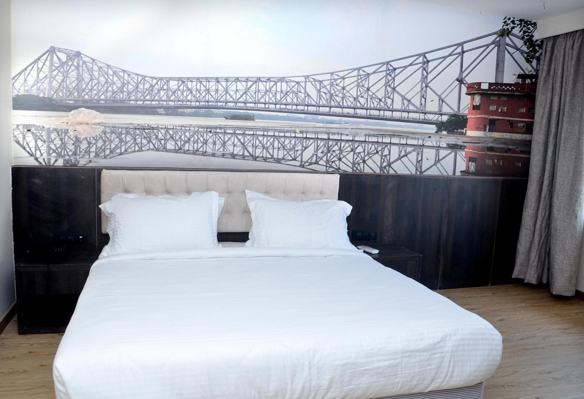 Noxx Residency Hotel Haora Bagian luar foto